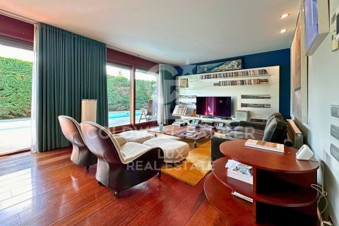 4 bedrooms house for sale in Figueres, Girona, Catalonia, Spain № 5961 - photo 6