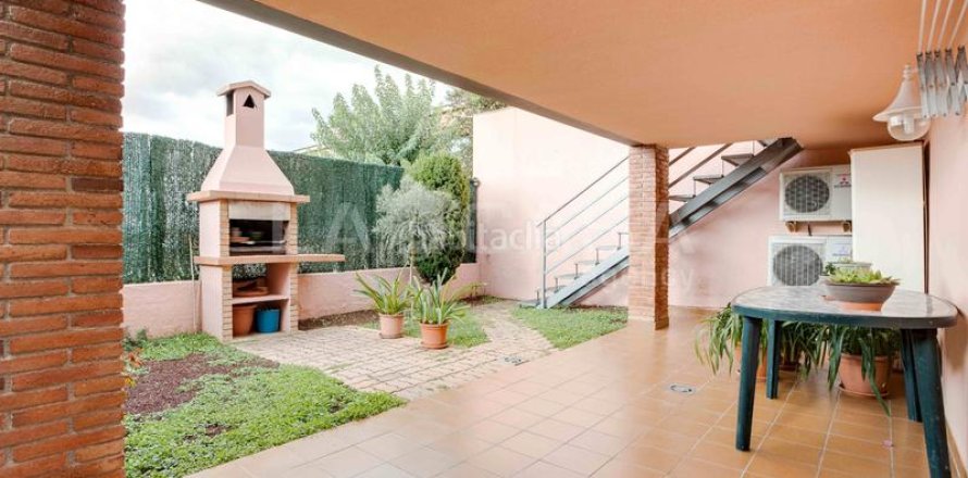 5 bedrooms house for sale in Les Franqueses Del Valles, Barcelona, Catalonia, Spain № 2130