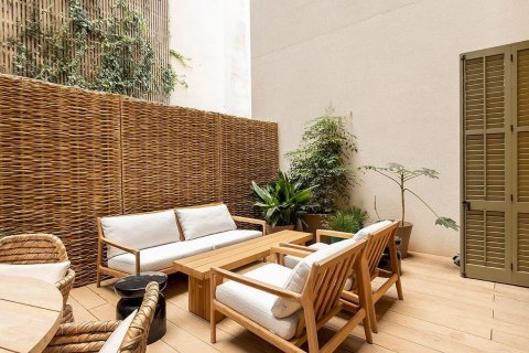 Купить квартиру в Барселона, Испания с 5 комнат, 219м², № 3402 - фото 3