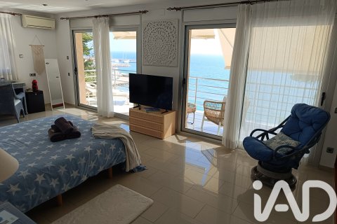 318 sq.m. house for sale in Roda de Berà, Tarragona, Catalonia, Spain № 7368 - photo 23
