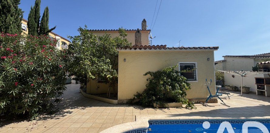 4 bedrooms house for sale in Castello d'Empuries, Girona, Catalonia, Spain № 7369