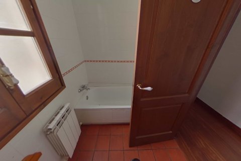 Apartamento de 3 dormitorios en venta en Barcelona, Cataluña, Spain № 7015 - foto 16
