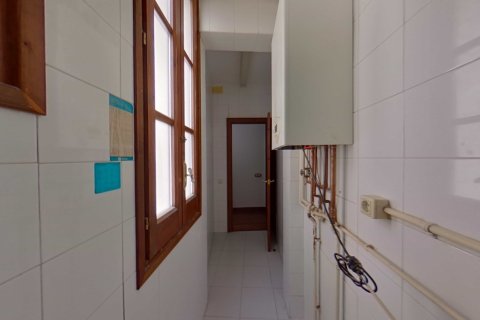 Apartamento de 3 dormitorios en venta en Barcelona, Cataluña, Spain № 7015 - foto 17