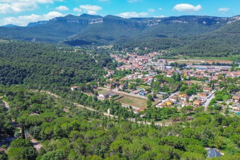  Castillos de 26210 m² en venta en Aiguafreda, Barcelona, Cataluña, Spain № 7016 - foto 2