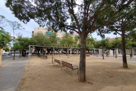 land plot for sale in El Prat de Llobregat, Barcelona, Catalonia, Spain № 7014 - photo 6