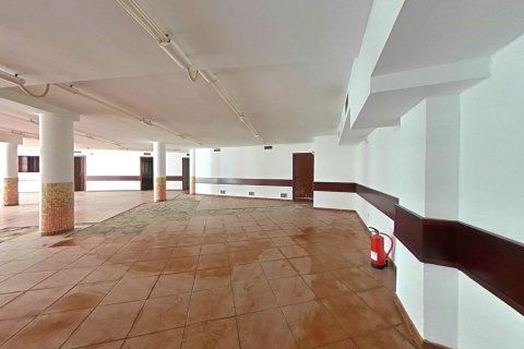 550 sq.m. apartment for sale in El Prat de Llobregat, Barcelona, Catalonia, Spain № 7013 - photo 15