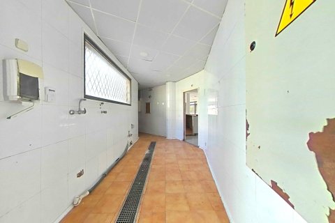 550 sq.m. apartment for sale in El Prat de Llobregat, Barcelona, Catalonia, Spain № 7013 - photo 7
