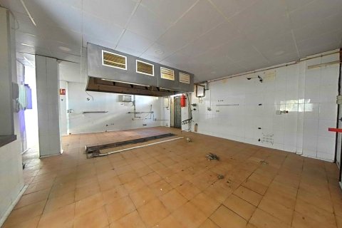 550 sq.m. apartment for sale in El Prat de Llobregat, Barcelona, Catalonia, Spain № 7013 - photo 10