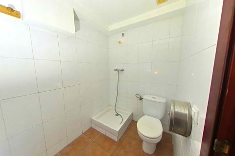 550 sq.m. apartment for sale in El Prat de Llobregat, Barcelona, Catalonia, Spain № 7013 - photo 22