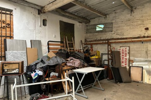 Сasa de 4 dormitorios en venta en Barcelona, Cataluña, Spain № 7019 - foto 13