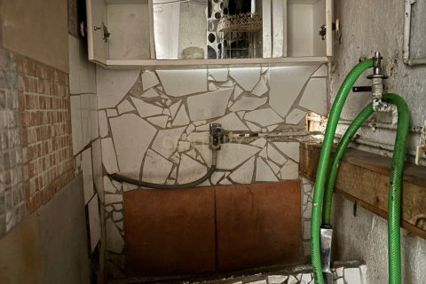 Сasa de 4 dormitorios en venta en Barcelona, Cataluña, Spain № 7019 - foto 21