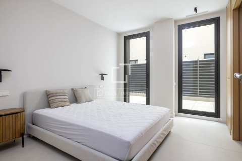Apartamento de 3 dormitorios en alquiler en Barcelona, Cataluña, Spain № 6641 - foto 18