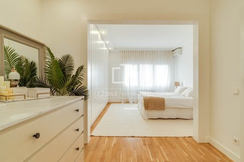 Apartamento de 5 dormitorios en alquiler en Barcelona, Cataluña, Spain № 6642 - foto 21