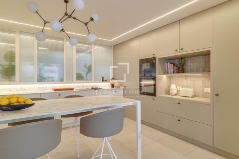 Apartamento de 5 dormitorios en alquiler en Barcelona, Cataluña, Spain № 6642 - foto 15