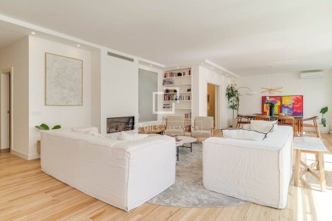 Apartamento de 5 dormitorios en alquiler en Barcelona, Cataluña, Spain № 6642 - foto 10