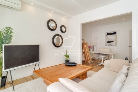 Apartamento de 5 dormitorios en alquiler en Barcelona, Cataluña, Spain № 6642 - foto 7