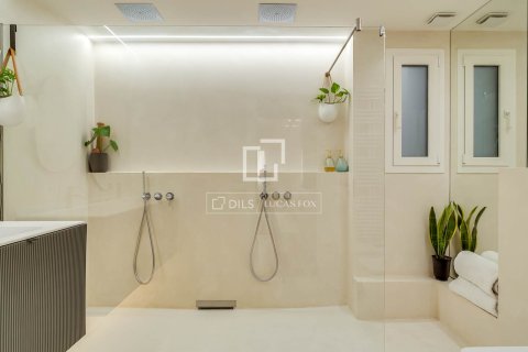 Apartamento de 5 dormitorios en alquiler en Barcelona, Cataluña, Spain № 6642 - foto 27