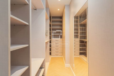 Apartamento de 3 dormitorios en venta en Barcelona, Cataluña, Spain № 6646 - foto 27