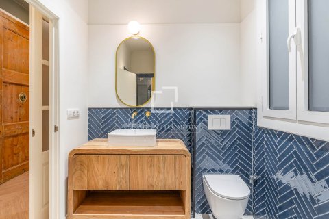 Apartamento de 3 dormitorios en venta en Barcelona, Cataluña, Spain № 6646 - foto 17