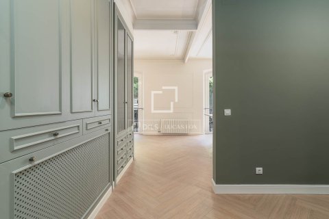 Apartamento de 3 dormitorios en venta en Barcelona, Cataluña, Spain № 6646 - foto 10
