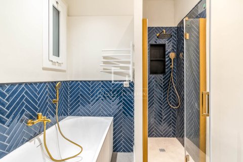 Apartamento de 3 dormitorios en venta en Barcelona, Cataluña, Spain № 6646 - foto 18