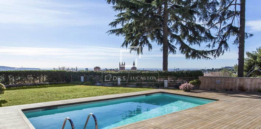 Villa de 5 dormitorios en alquiler en Barcelona, Cataluña, Spain № 6640
