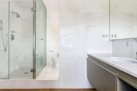 Villa de 5 dormitorios en alquiler en Barcelona, Cataluña, Spain № 6640 - foto 28