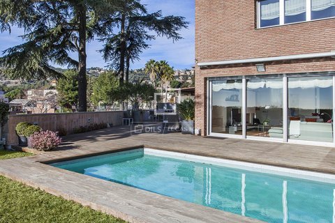Villa de 5 dormitorios en alquiler en Barcelona, Cataluña, Spain № 6640 - foto 6