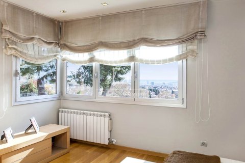Villa de 5 dormitorios en alquiler en Barcelona, Cataluña, Spain № 6640 - foto 12