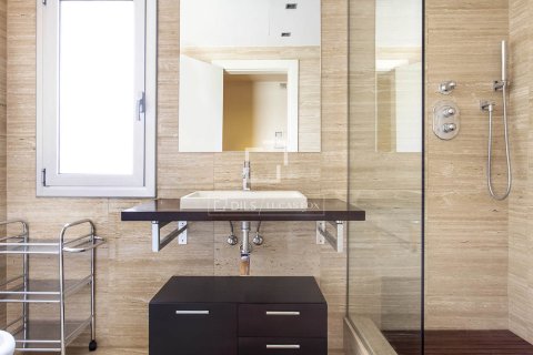 Villa de 5 dormitorios en alquiler en Barcelona, Cataluña, Spain № 6640 - foto 30