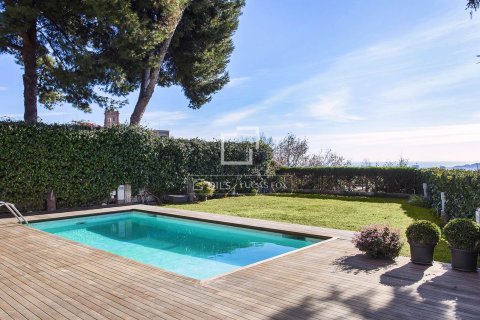 Villa de 5 dormitorios en alquiler en Barcelona, Cataluña, Spain № 6640 - foto 16