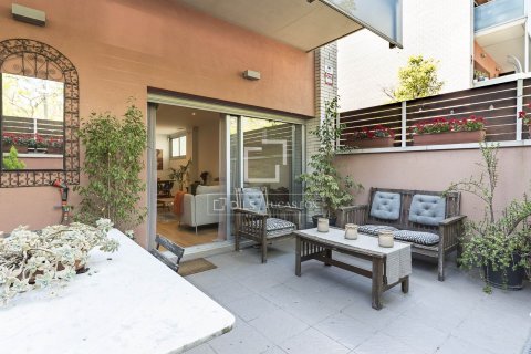 Apartamento de 3 dormitorios en venta en Barcelona, Cataluña, Spain № 6645 - foto 10