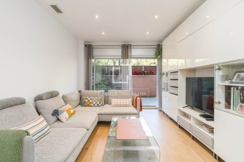 Apartamento de 3 dormitorios en venta en Barcelona, Cataluña, Spain № 6645 - foto 4