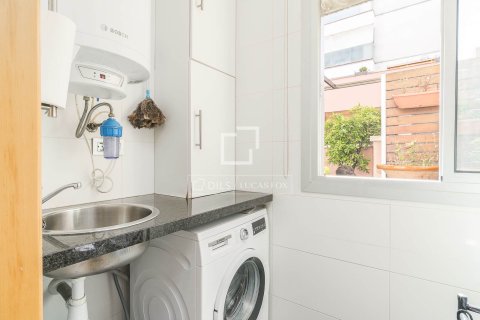 Apartamento de 3 dormitorios en venta en Barcelona, Cataluña, Spain № 6645 - foto 17