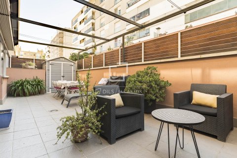 Apartamento de 3 dormitorios en venta en Barcelona, Cataluña, Spain № 6645 - foto 28
