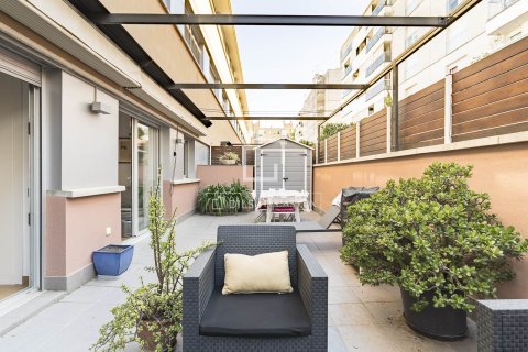 Apartamento de 3 dormitorios en venta en Barcelona, Cataluña, Spain № 6645 - foto 26