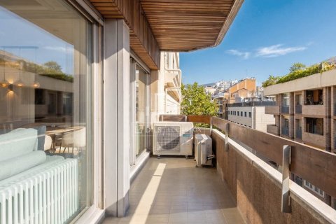 4 bedrooms apartment for rent in Barcelona, Catalonia, Spain № 6643 - photo 6