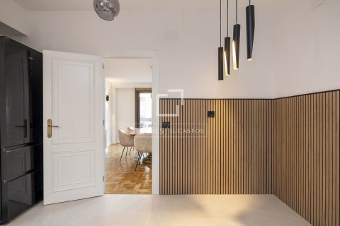 4 bedrooms apartment for rent in Barcelona, Catalonia, Spain № 6643 - photo 15