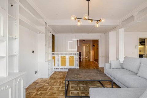 4 bedrooms apartment for rent in Barcelona, Catalonia, Spain № 6643 - photo 11