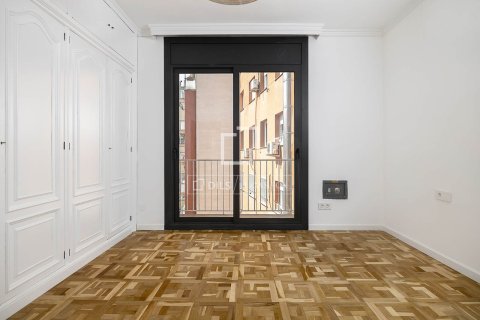 4 bedrooms apartment for rent in Barcelona, Catalonia, Spain № 6643 - photo 26