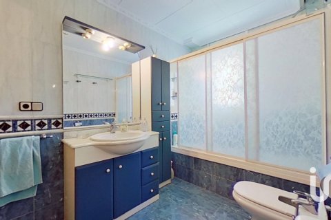 Купить дом в Эль-Вендрель, Испания с 5 спален, 222м², № 4903 - фото 19