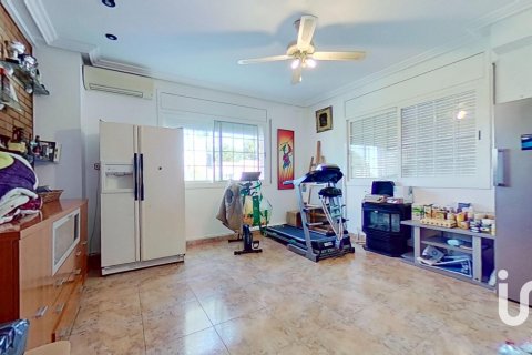 Купить дом в Эль-Вендрель, Испания с 5 спален, 222м², № 4903 - фото 15