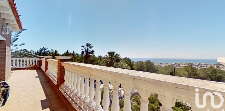 Дом с 5 спальнями в Эль-Вендреле, Таррагона, Каталония, Испания № 4903