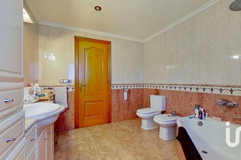 Купить дом в Эль-Вендрель, Испания с 5 спален, 222м², № 4903 - фото 22