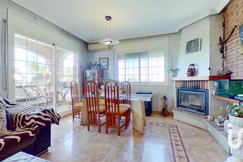 Купить дом в Эль-Вендрель, Испания с 5 спален, 222м², № 4903 - фото 6