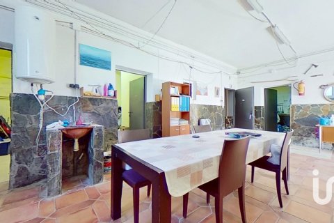 Купить дом в Эль-Вендрель, Испания с 5 спален, 222м², № 4903 - фото 28