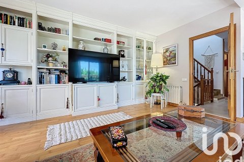 5 bedrooms townhouse for sale in Sant Pere de Ribes, Barcelona, Catalonia, Spain № 4901 - photo 11