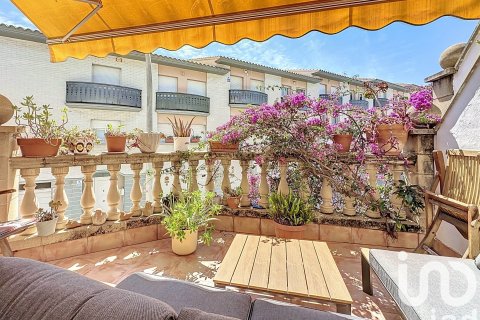 5 bedrooms townhouse for sale in Sant Pere de Ribes, Barcelona, Catalonia, Spain № 4901 - photo 17