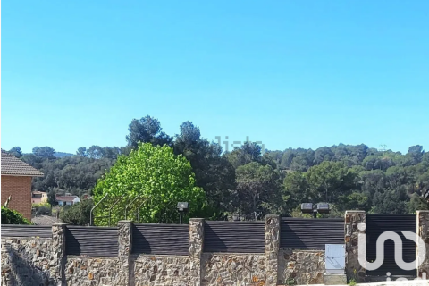 Земельный участок 680м² в Сан-Кугат-дель-Вальесе, Барселона, Каталония, Испания № 4904