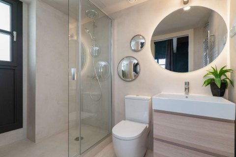 Купить квартиру в Барселона, Испания с 1 спальня, 56м², № 1201 - фото 29